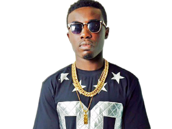Criss Waddle put up a wonderful show last Saturday when he treated students of Sunyani Technical University to some of his songs. Criss Waddle put up a wonderful show last Saturday when he treated students of Sunyani Technical University to some of his songs.